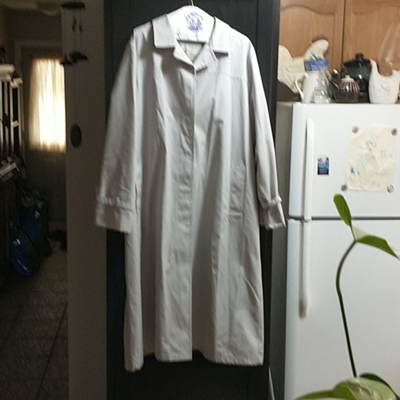 🇨🇦 London Fog Spring Coat - Picture 2 of 4